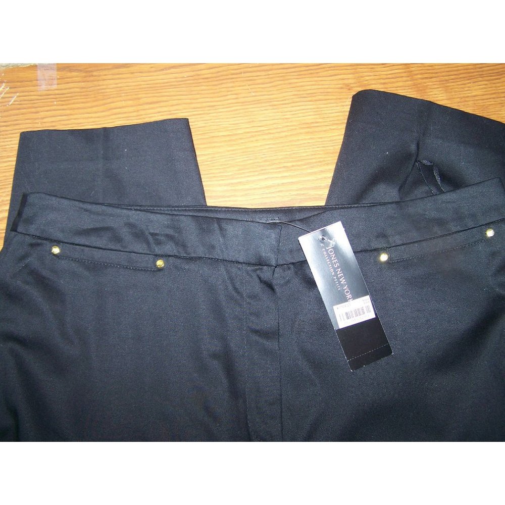Jones New York Collection Pants Classic Cropped Black 14 Petite NWT